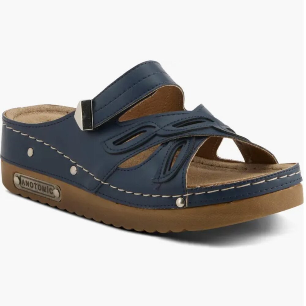 New with box. Cutout Slide Sandal (Women) Flexus by Spring Step